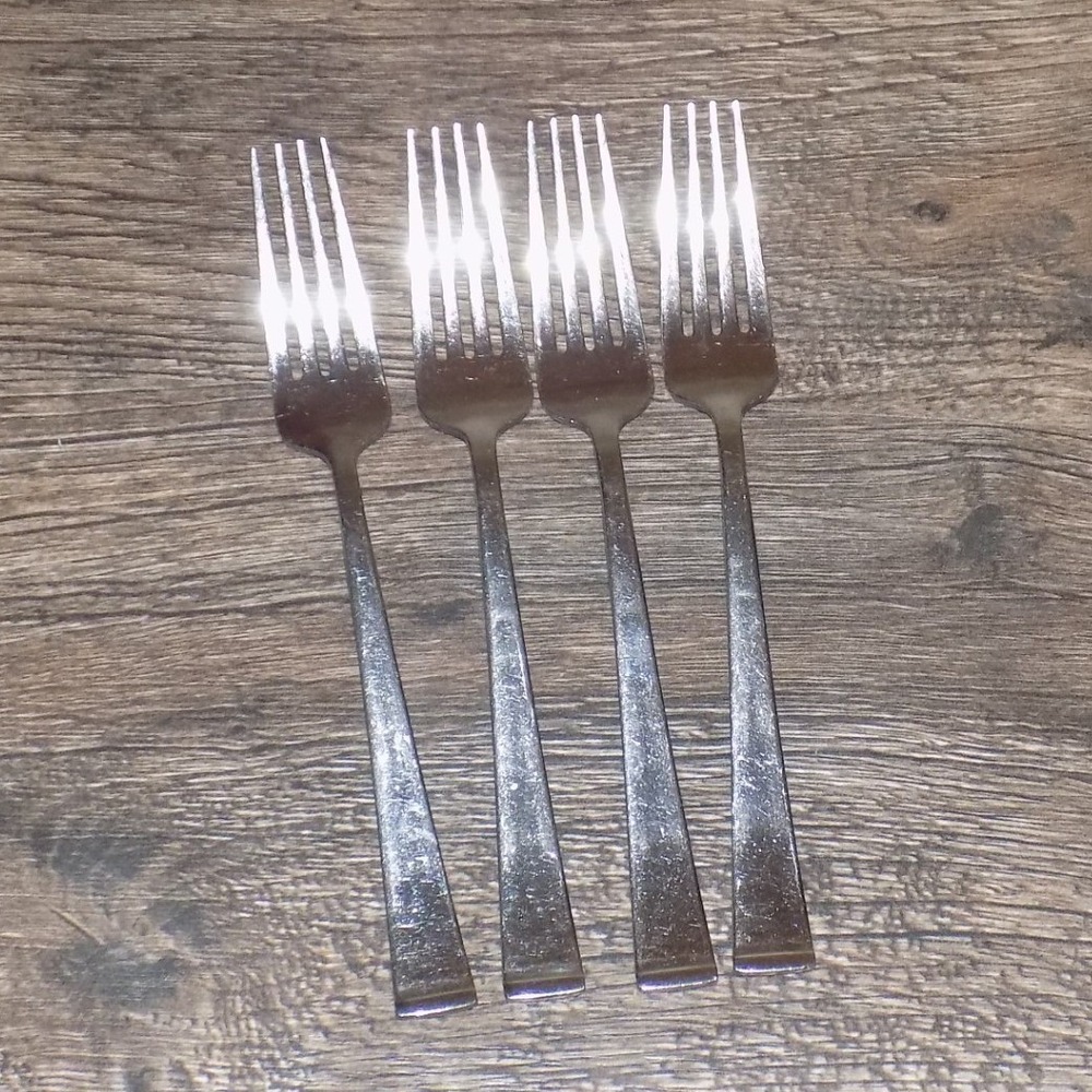 Pfaltzgraff Dinner Forks Set of 4 Stainless Steel Tapered Handle